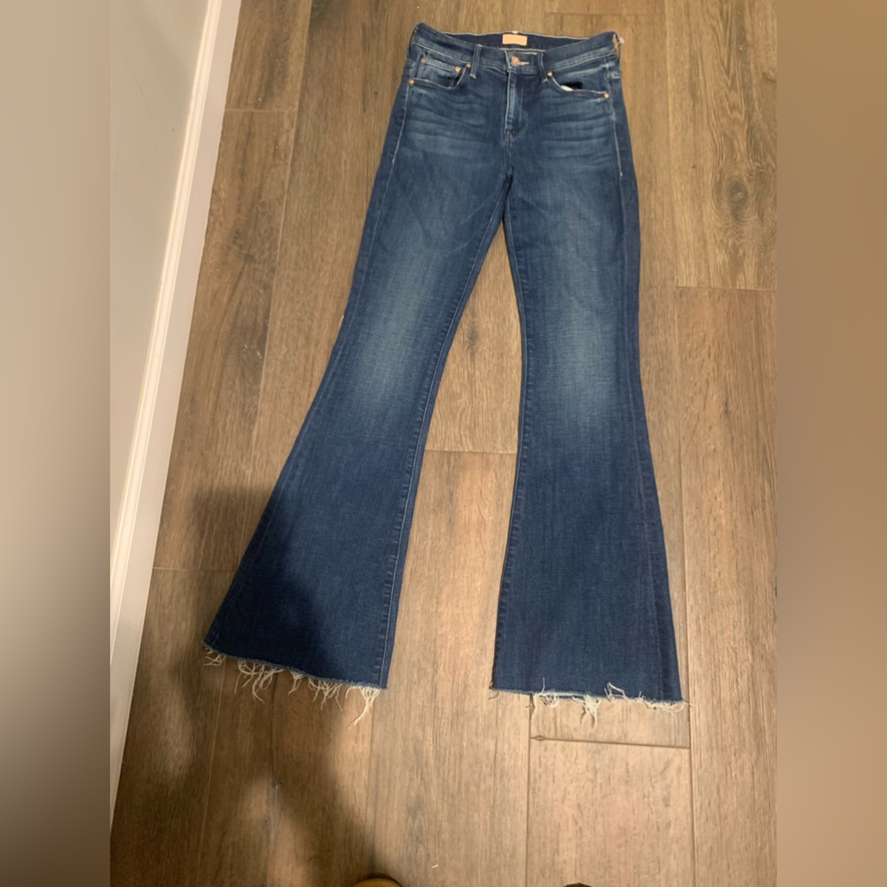 Mother The Weekender Fray Jeans.